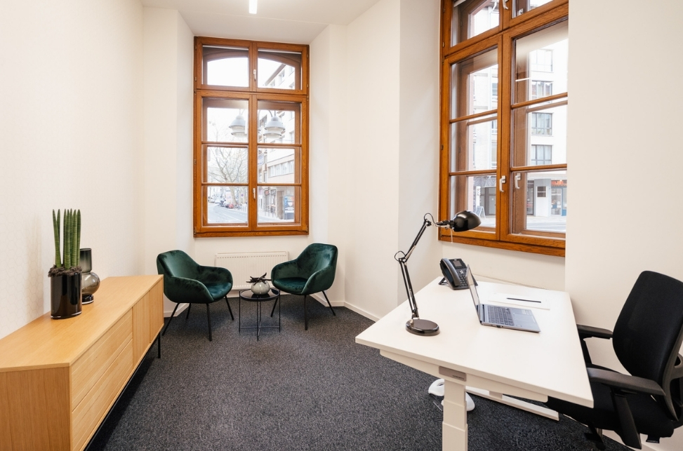 Tagesbüro Hell - The Pier Mainz